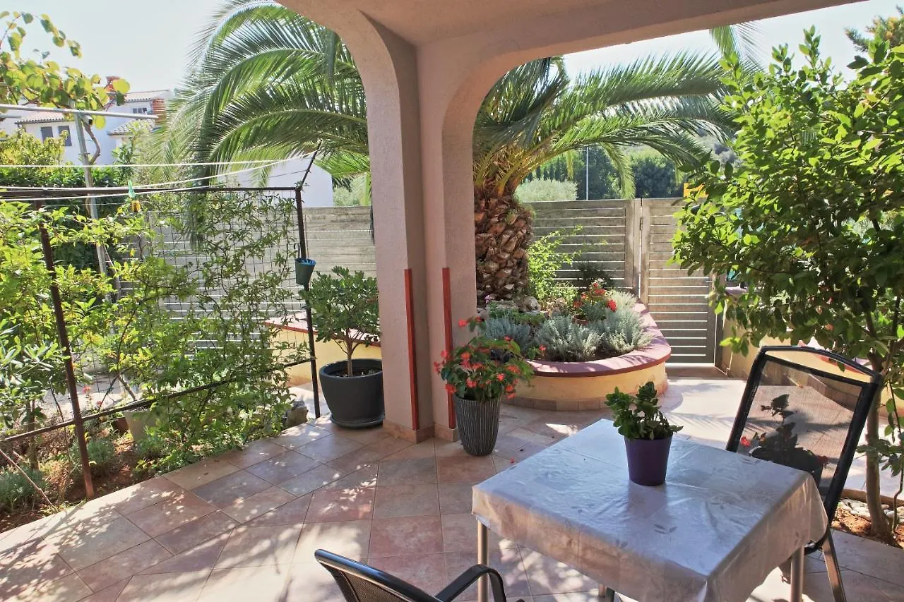 Vratovic Apartments Pola Croazia