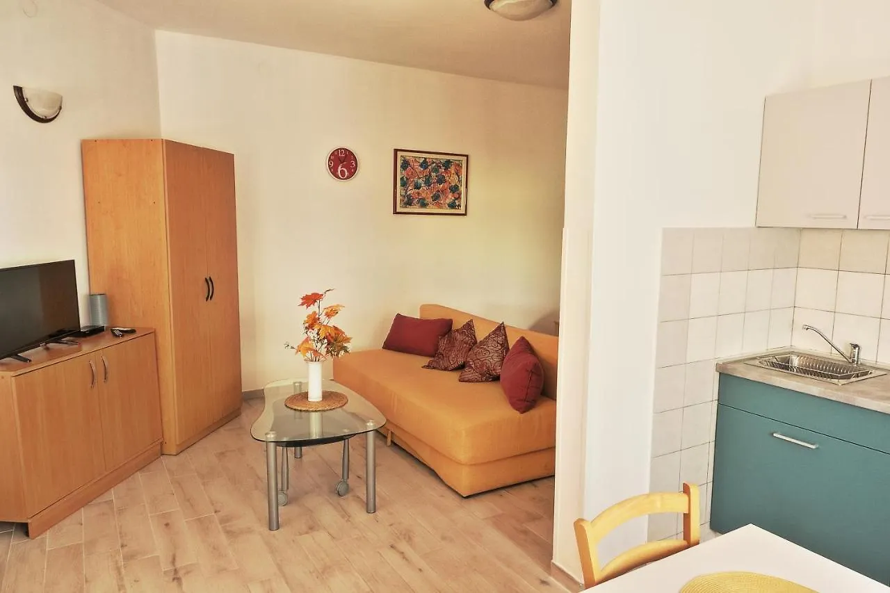 Vratovic Apartments Pola