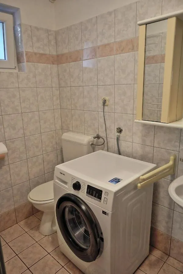 Vratovic Apartments Pola 0*,  Croazia