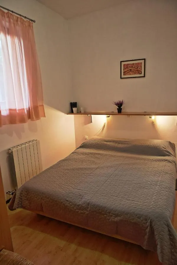 Vratovic Apartments Pula
