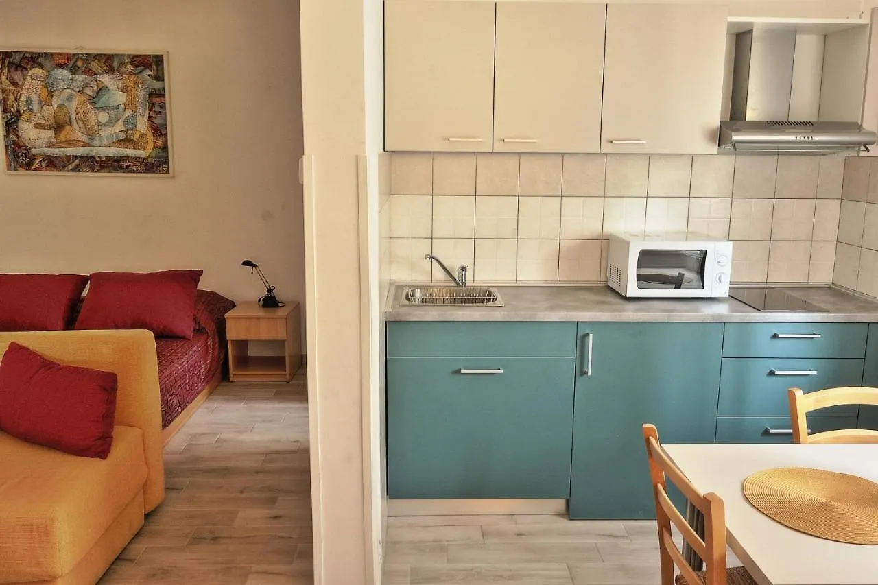 Vratovic Apartments Pula 0*,  Хорватия